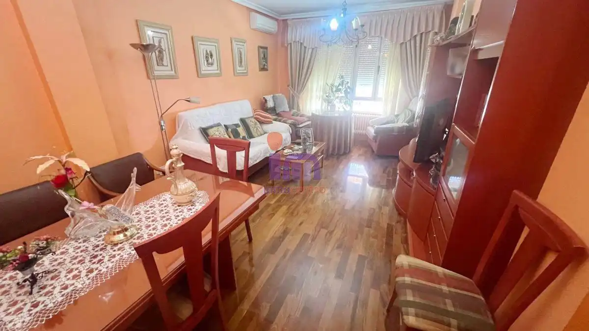 Piso con terraza en venta en Valdepeñas, imagen 2
