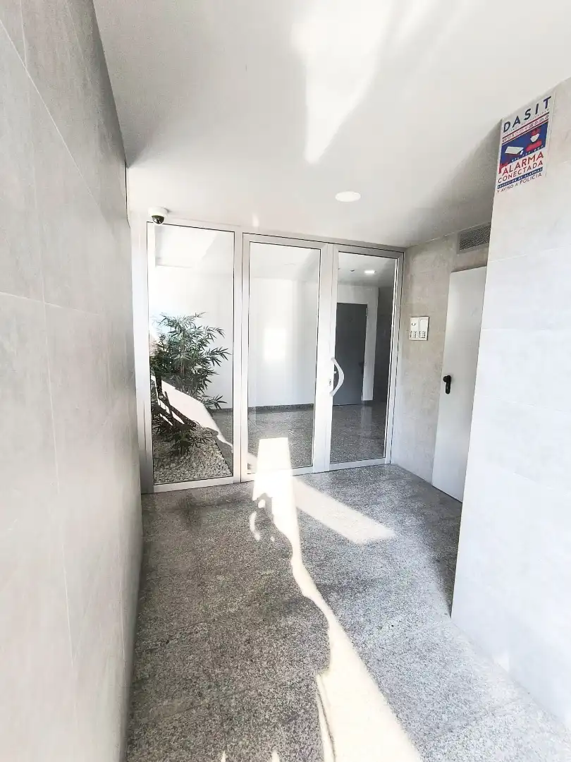 Piso en venta en Oliver-Valdefierro