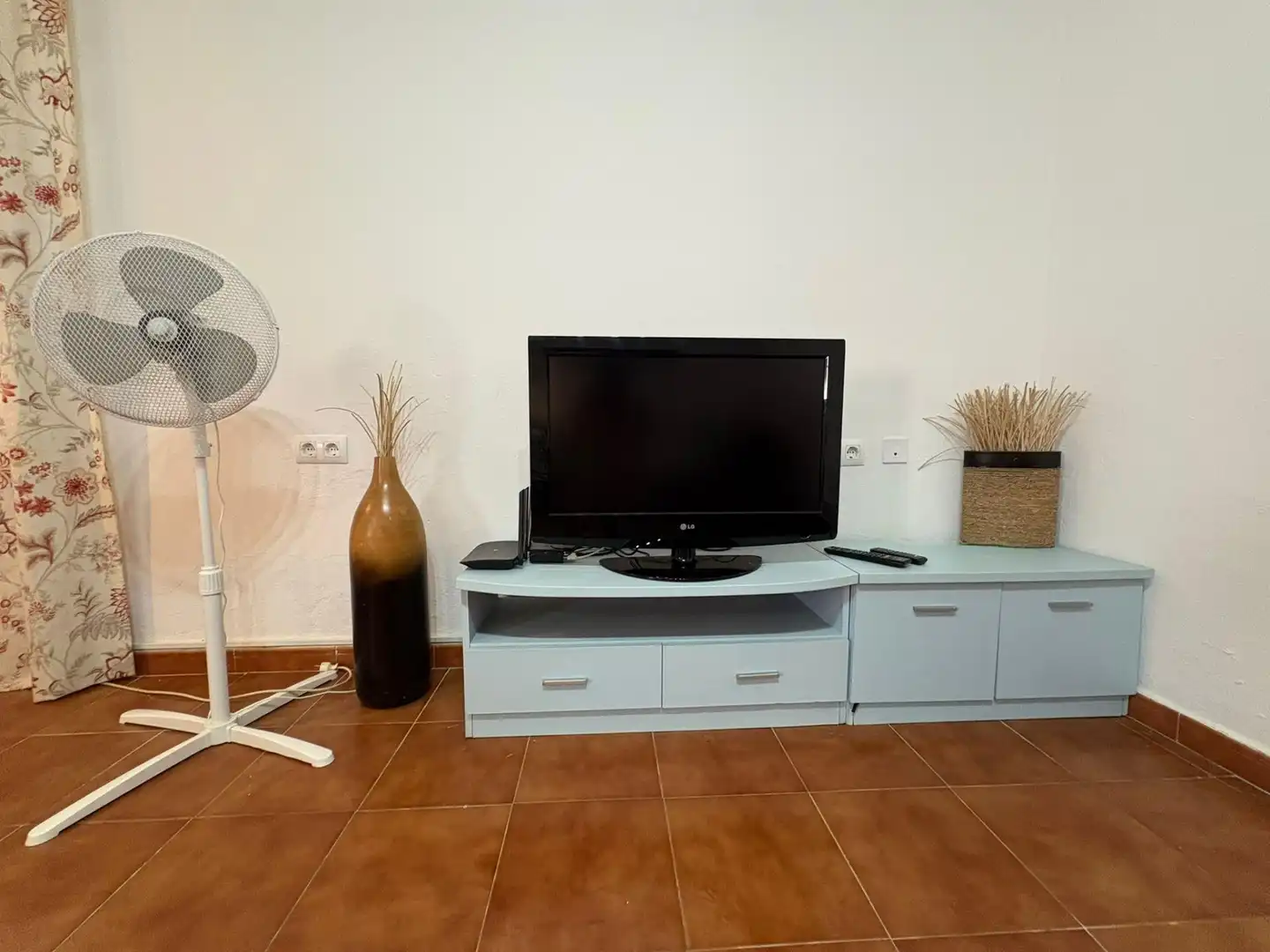Living room of Houses for rent in Chiclana de la Frontera  with Air Conditioner, Private garden and Terrace