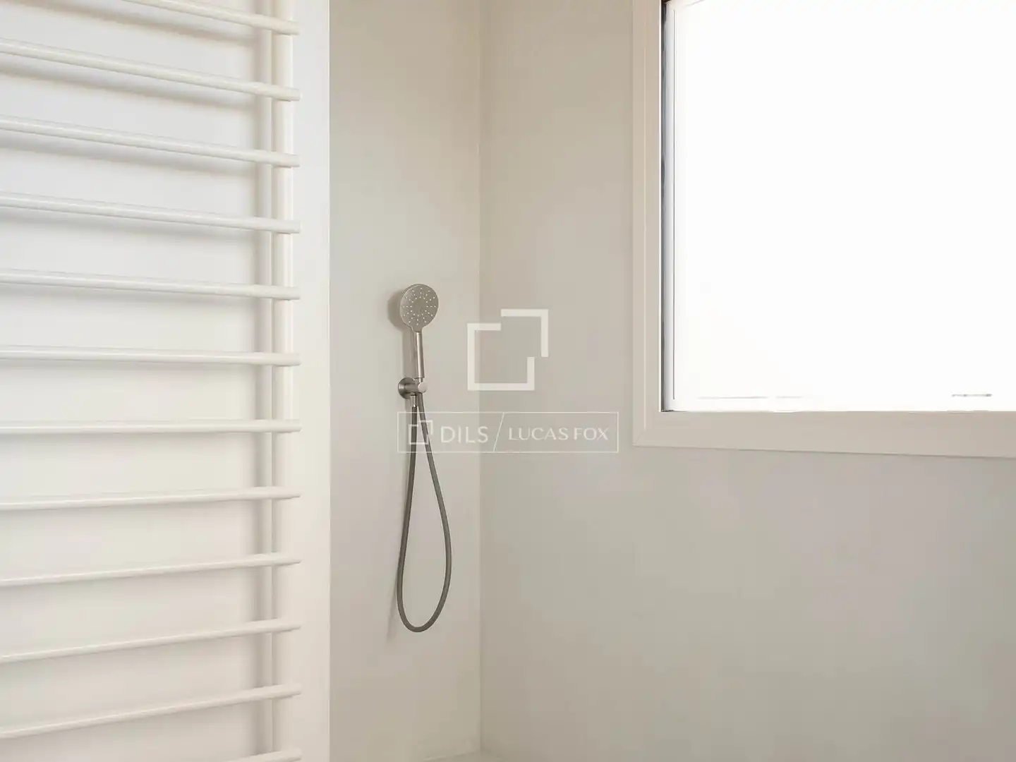Bathroom of Attic for sale in Barcelona  with Air Conditioner, Heating and Parquet flooring