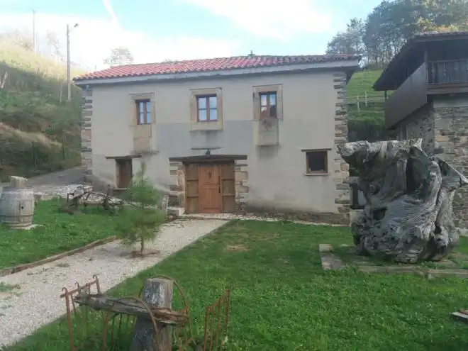 Vista exterior de Casa o xalet en venda en Cudillero amb Moblat