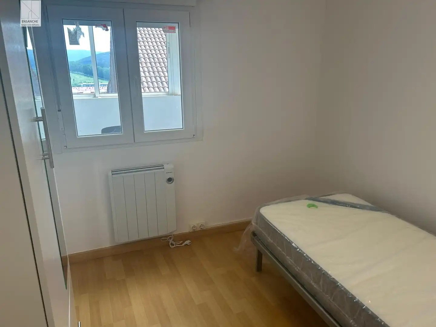 Bedroom of Flat for rent in Santiago de Compostela   with Heating and Furnished