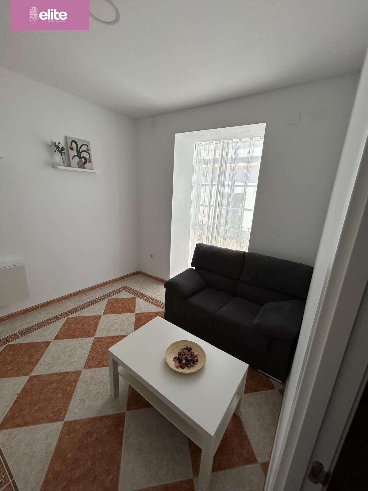 Dormitori de Pis en venda en Jerez de la Frontera amb Aire condicionat i Balcó