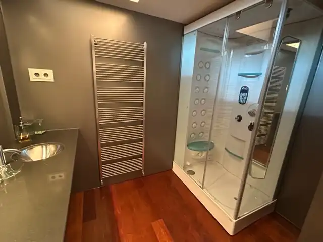 Baño de Casa o chalet en venta en Barcelona con Aire acondicionado, Calefacción y Jardín privado