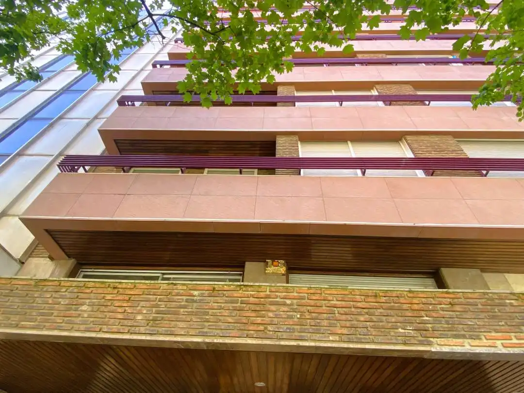 Vista exterior de Oficina en venta en Donostia - San Sebastián  con Calefacción