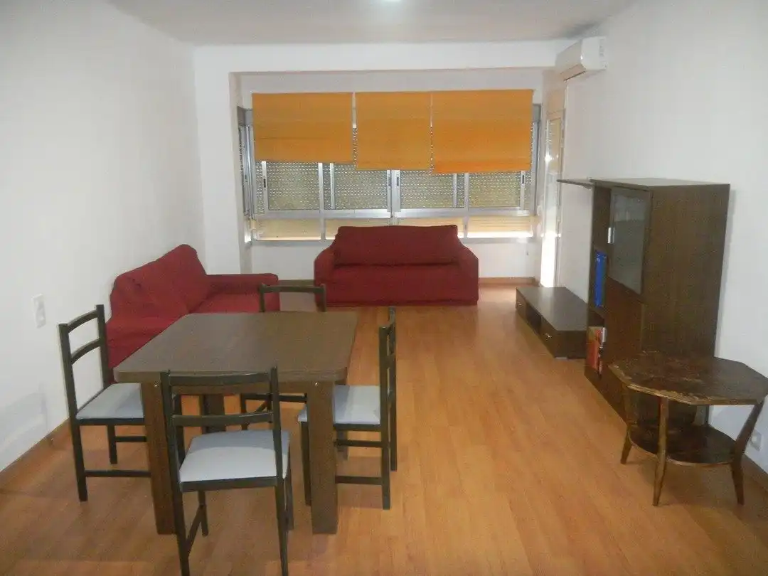 Piso con terraza en alquiler en Carrer de Reding 39, imagen 2