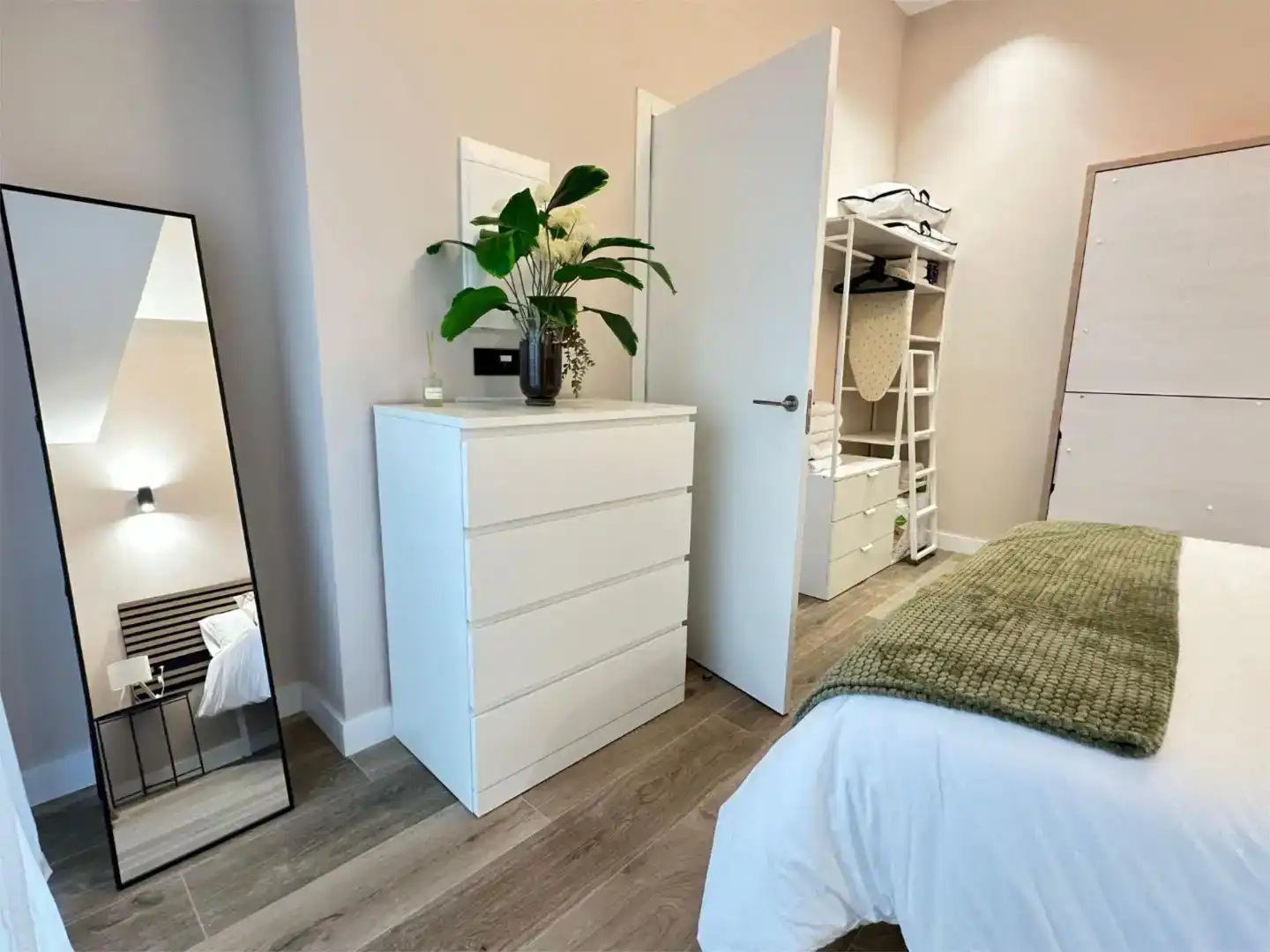 Dormitori de Loft de lloguer en  Pamplona / Iruña amb Aire condicionat i Moblat