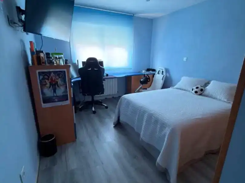 Habitación de Piso en venta en Parla con Aire acondicionado, Piscina y Balcón