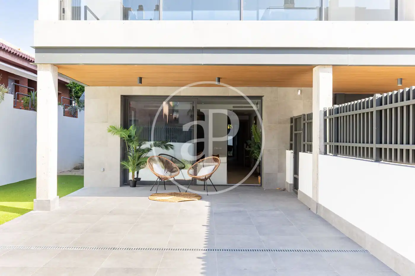 Terrasse von Wohnung zum Verkauf in Sant Cugat del Vallès mit Klimaanlage, Heizung und Privatgarten