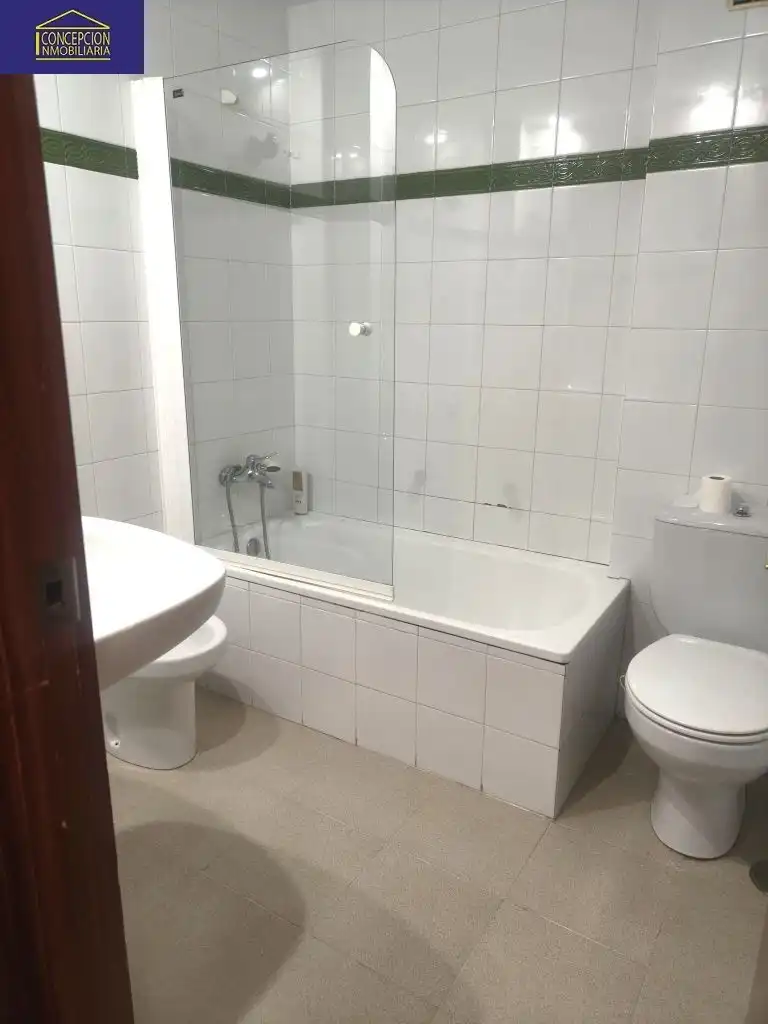 Badezimmer von Wohnung zum Verkauf in Córdoba mit Terrasse und Balkon