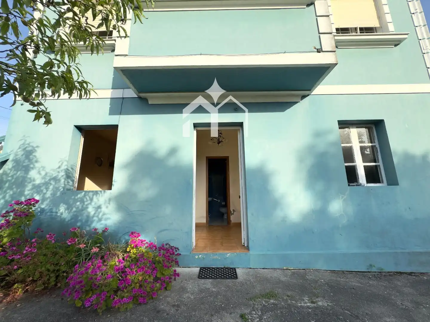 Außenansicht von Haus oder Chalet zum Verkauf in Bueu mit Heizung und Ofen