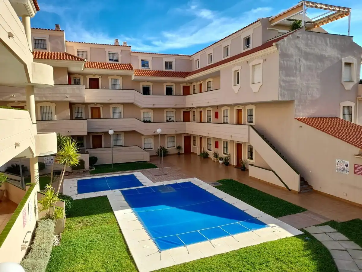 Apartamento con piscina en venta en Arroyo de la Miel, imagen 5