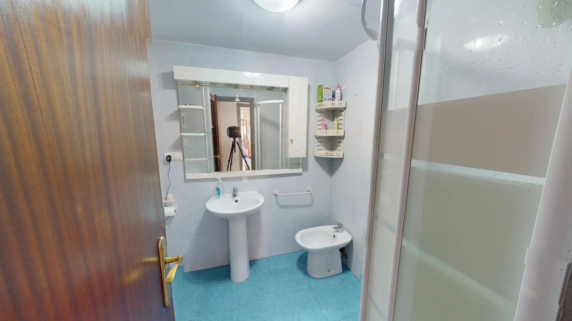 Baño de Piso en venta en Elche / Elx con Amueblado y Balcón