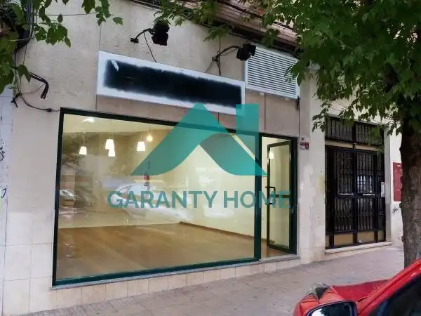 Local comercial en venda a Casco Antiguo, imagen 6