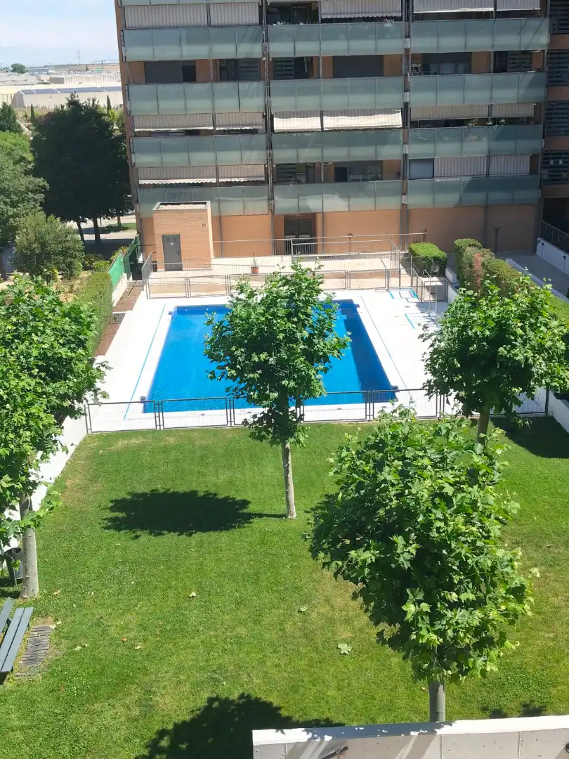 Piscina de Piso en venta en Valdemoro con Aire acondicionado, Calefacción y Terraza