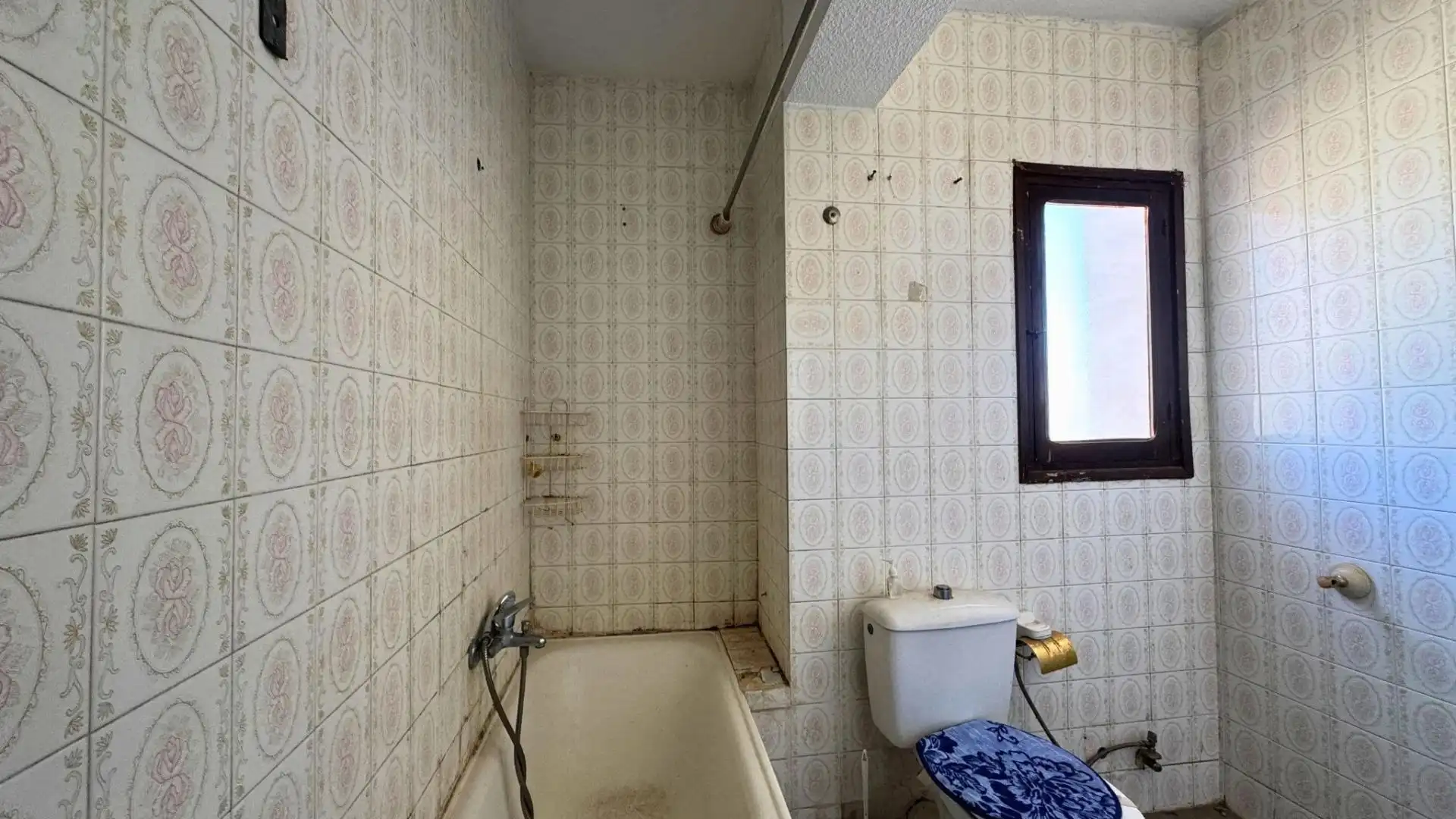 Baño de Piso en venta en Elda con Balcón