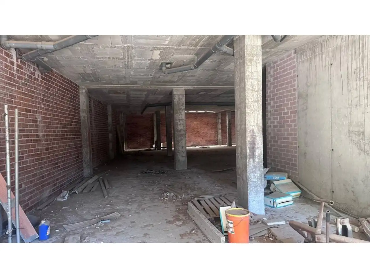 Local comercial en venta en Avenida Josep Pla, imagen 4
