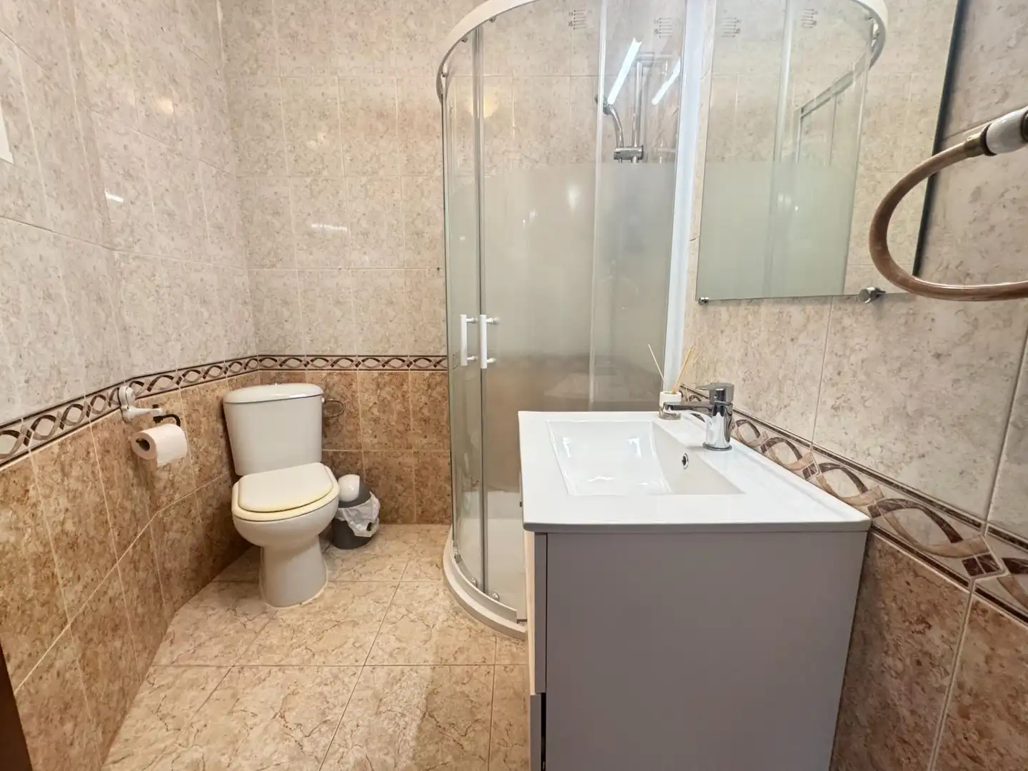 Baño de Piso en venta en Sevilla con Aire acondicionado y Calefacción