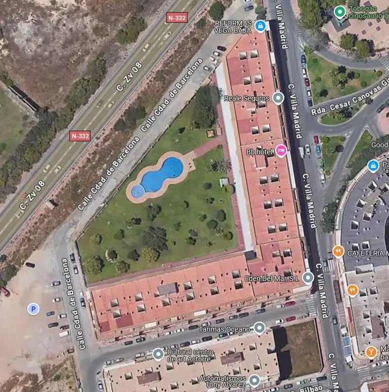 Flat with terrace for sale in VILLA MADRID