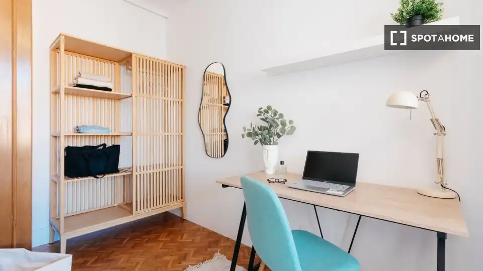 Bedroom of Flat for rent in Valencia  with Air Conditioner, Heating and Furnished