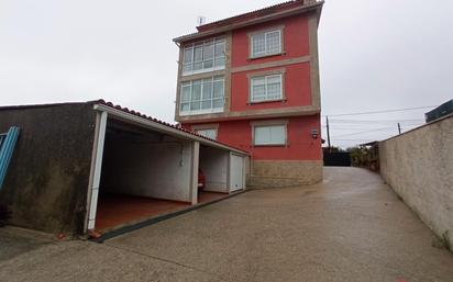 Vista exterior de Casa o xalet en venda en Pontevedra Capital  amb Calefacció