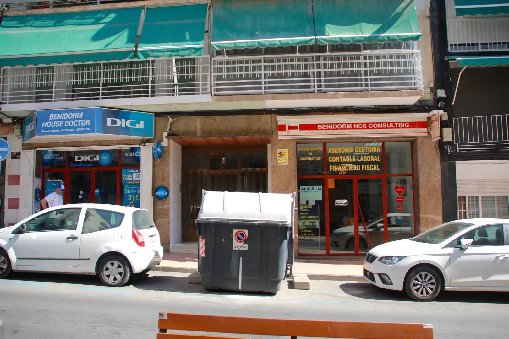 Commercial properties for sale in Benidorm  with Air Conditioner