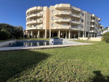 Pis amb piscina en venda a El Bajondillo
