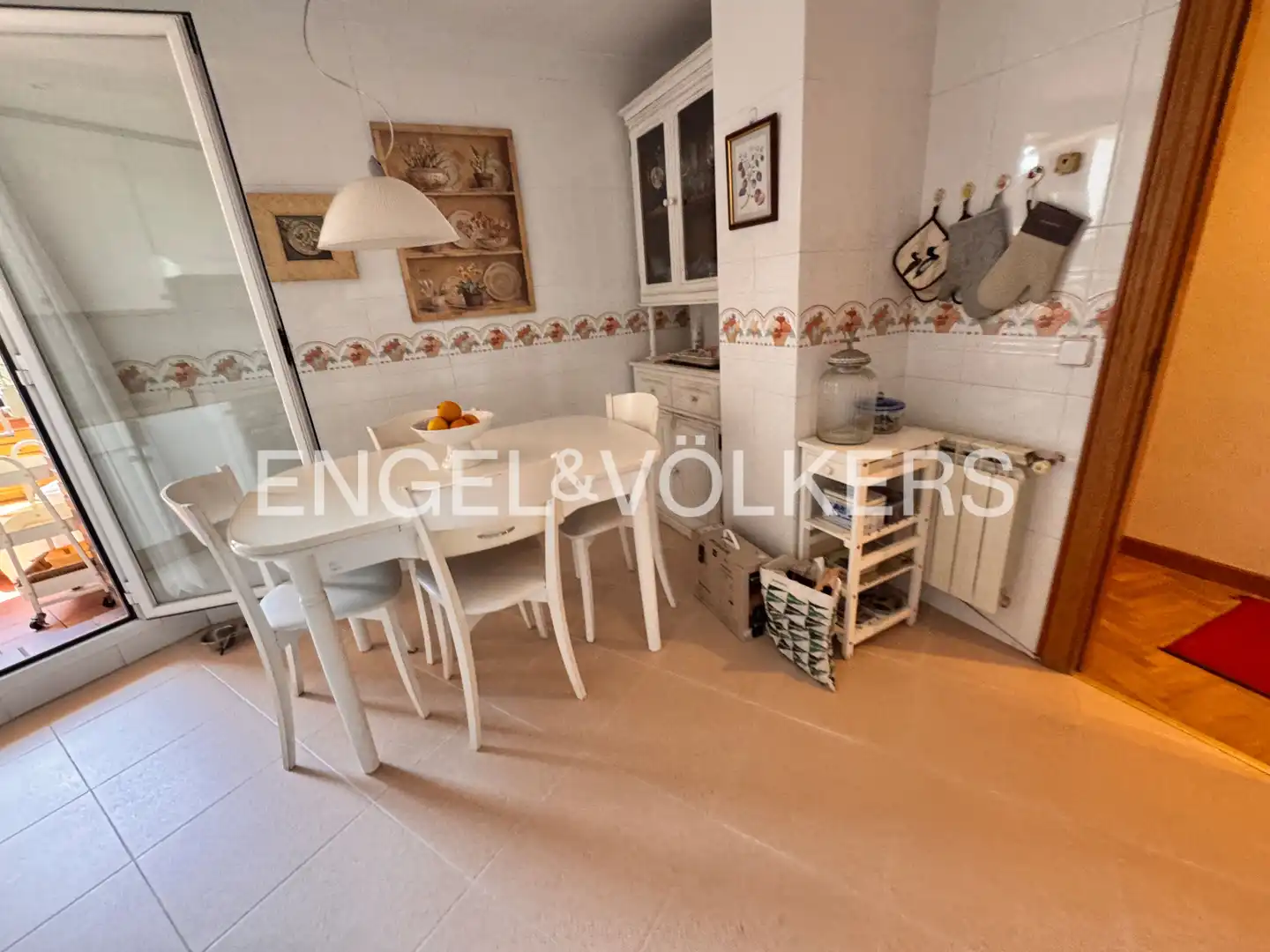 Cocina de Ático de alquiler en Majadahonda con Aire acondicionado, Calefacción y Jardín privado
