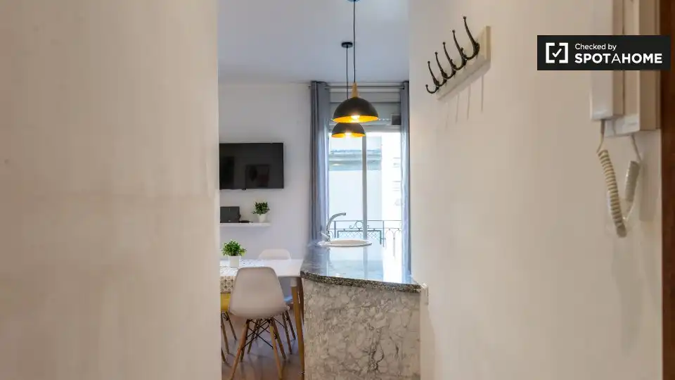 Küche von Wohnung zur Miete in Barcelona mit Klimaanlage, Heizung und Möbliert