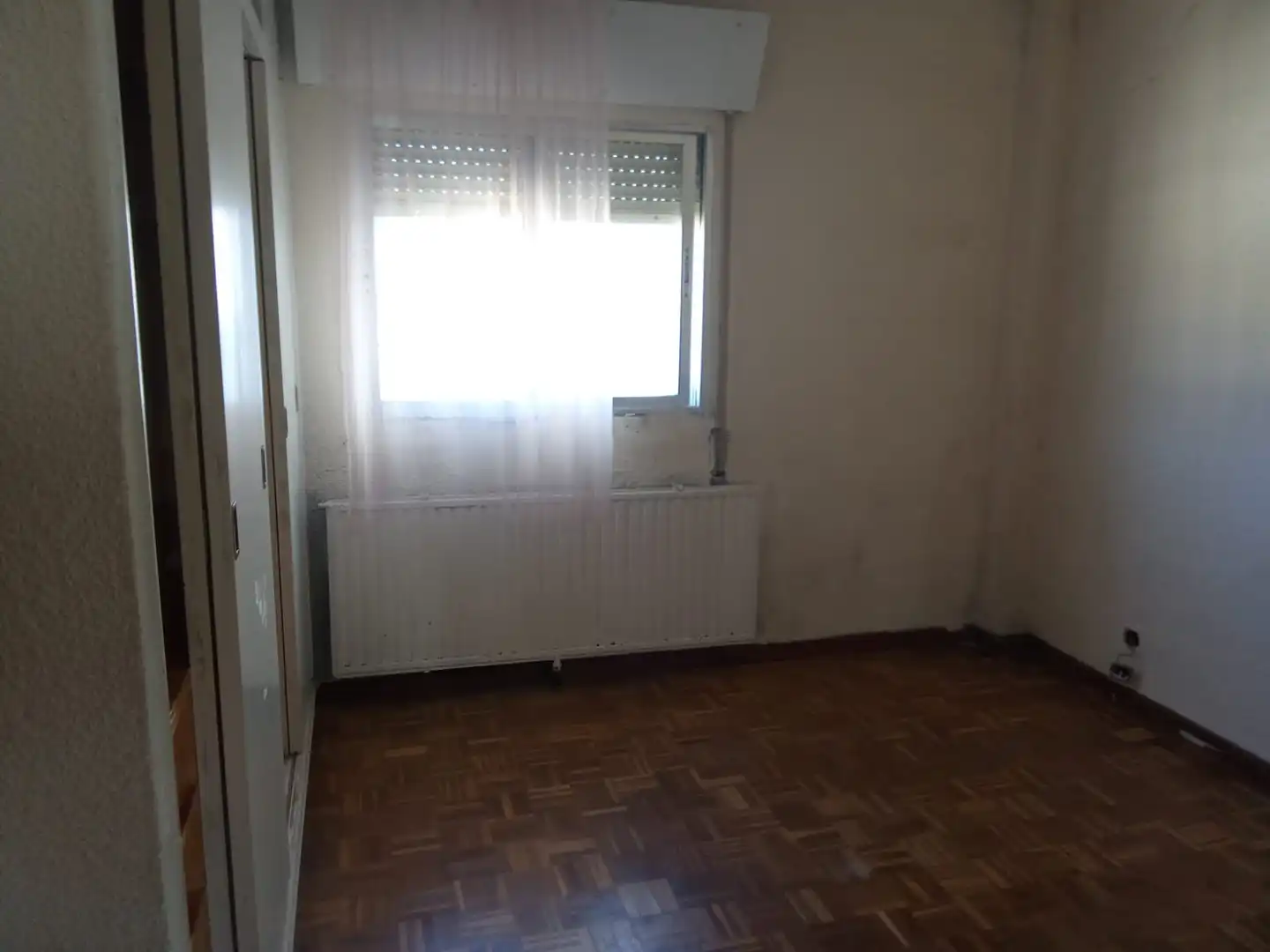 Habitación de Piso en venta en Madrid con Calefacción, Parquet y Terraza