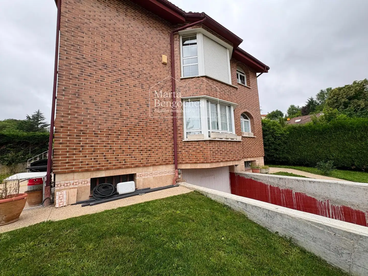 Exterior view of Houses for sale in Zigoitia  with Heating, Private garden and Swimming Pool