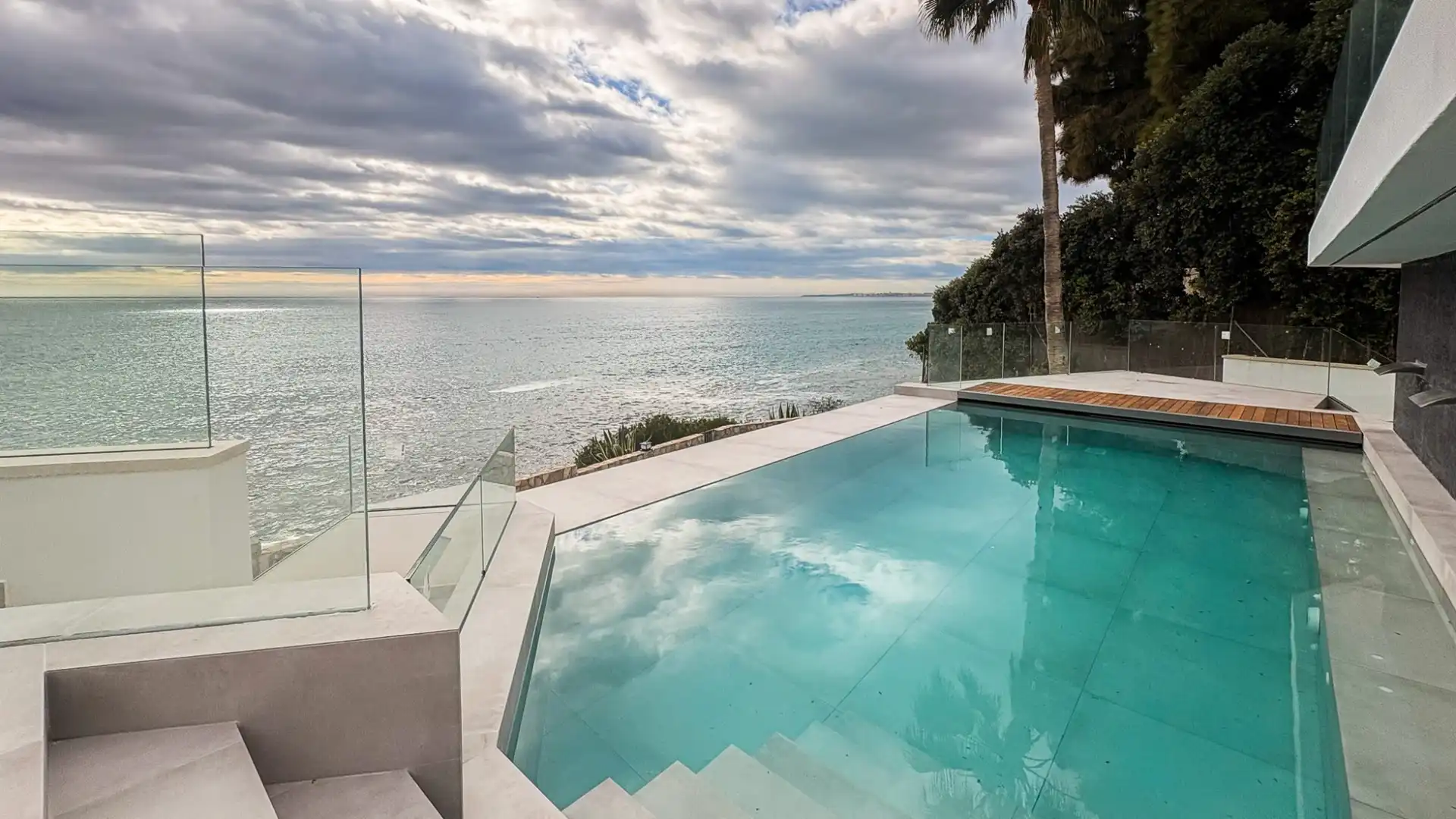 Piscina de Casa o chalet en venta en El Campello con Aire acondicionado, Jardín privado y Alarma