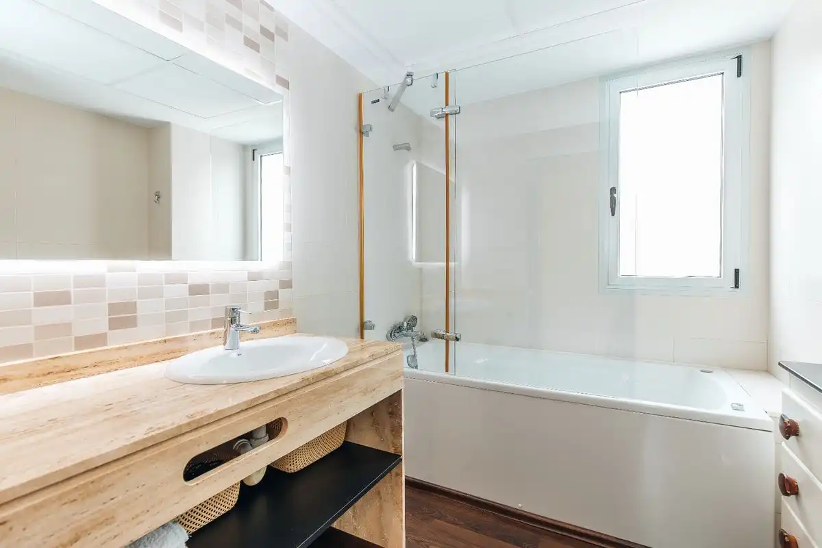 Baño de Piso en venta en Eivissa con Aire acondicionado, Calefacción y Terraza