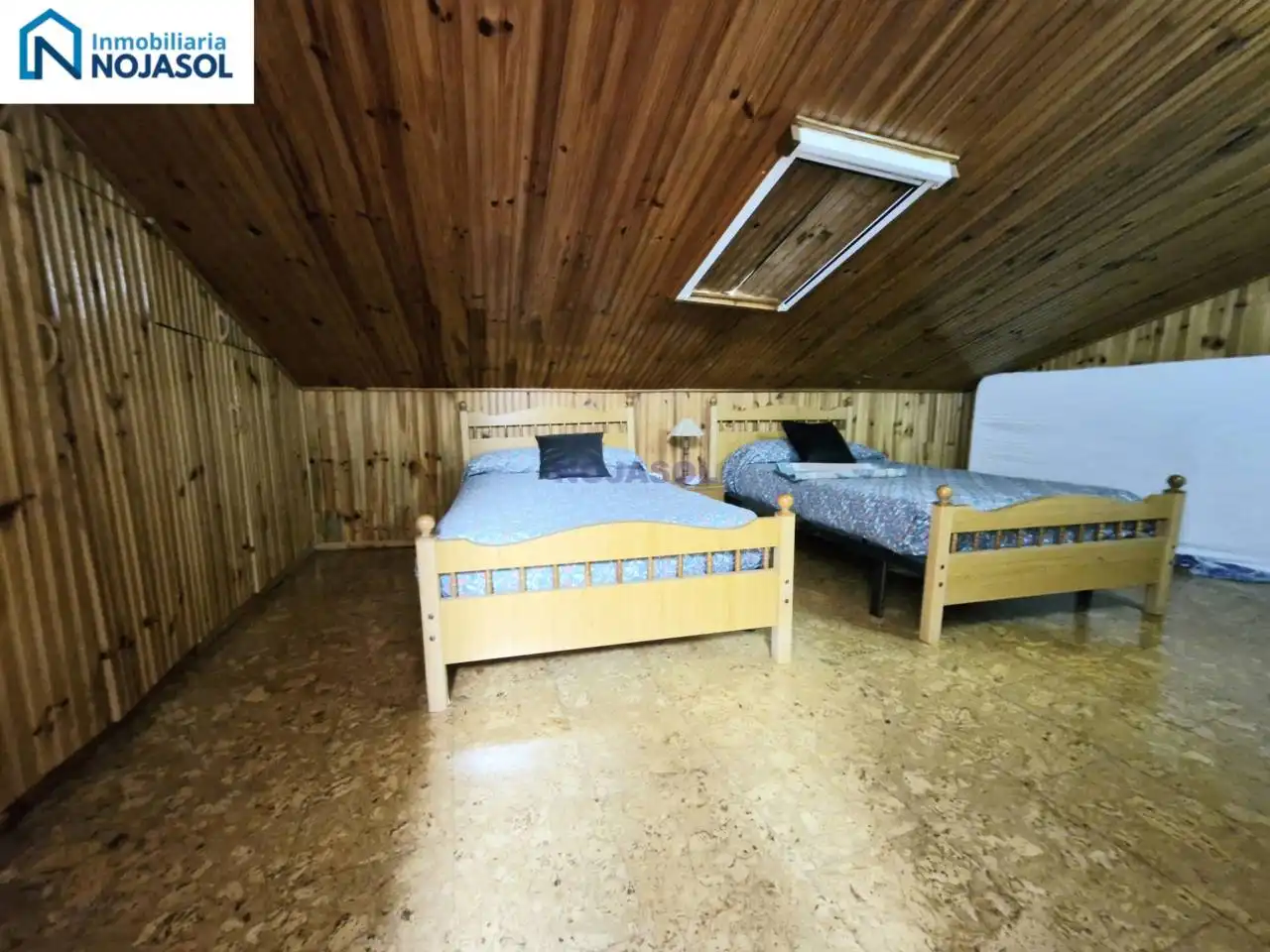 Habitación de Casa adosada en venta en Noja con Calefacción, Jardín privado y Amueblado