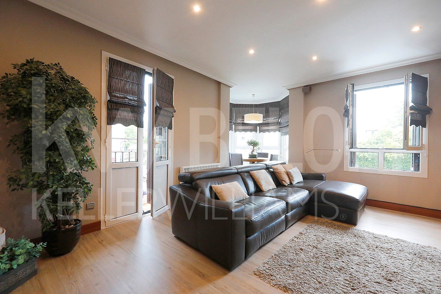 Living room of Flat for sale in Irun   with Heating, Storage room and Balcony