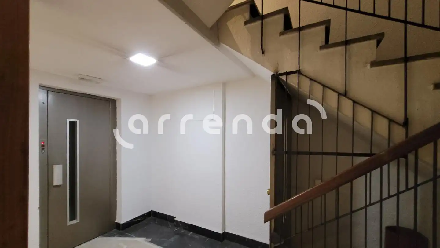 Flat for rent in Madrid  with Heating and Parquet flooring