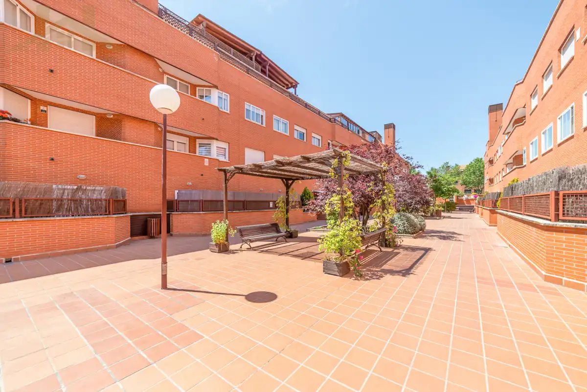 Dúplex amb ascensor en venda a Calle Castillo de Simancas 1, imagen 32
