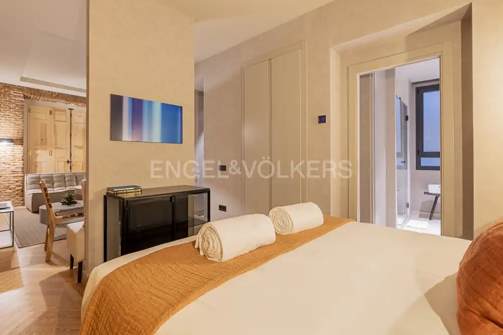 Bedroom of Flat for rent in Madrid  with Air Conditioner, Heating and Furnished