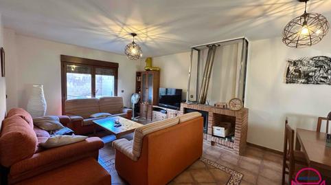 Foto 2 de Casa adosada en venda a Cuadros, León