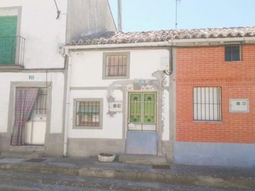 House with garden for sale in CRUZ HIERRO