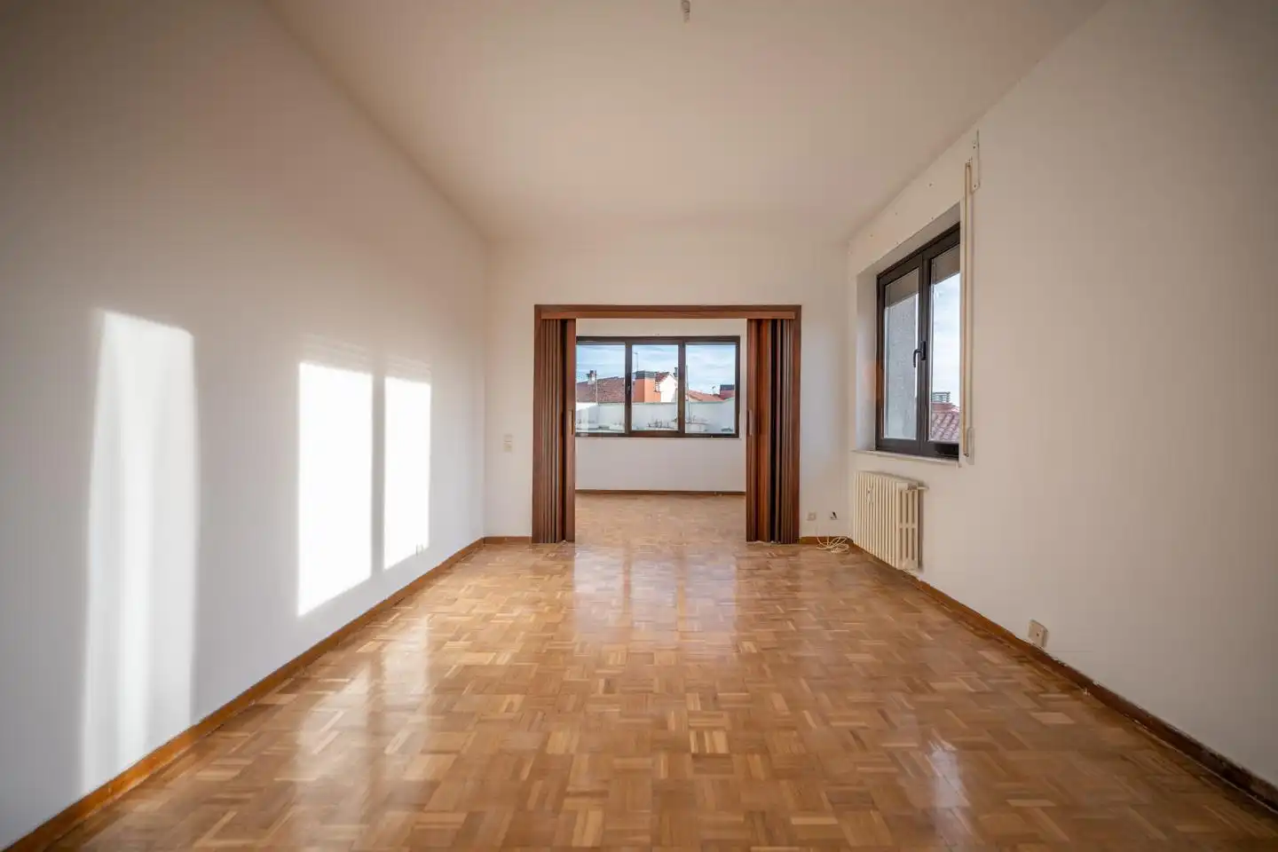 Sala d'estar de Pis en venda en Ávila amb Calefacció, Parquet i Terrassa