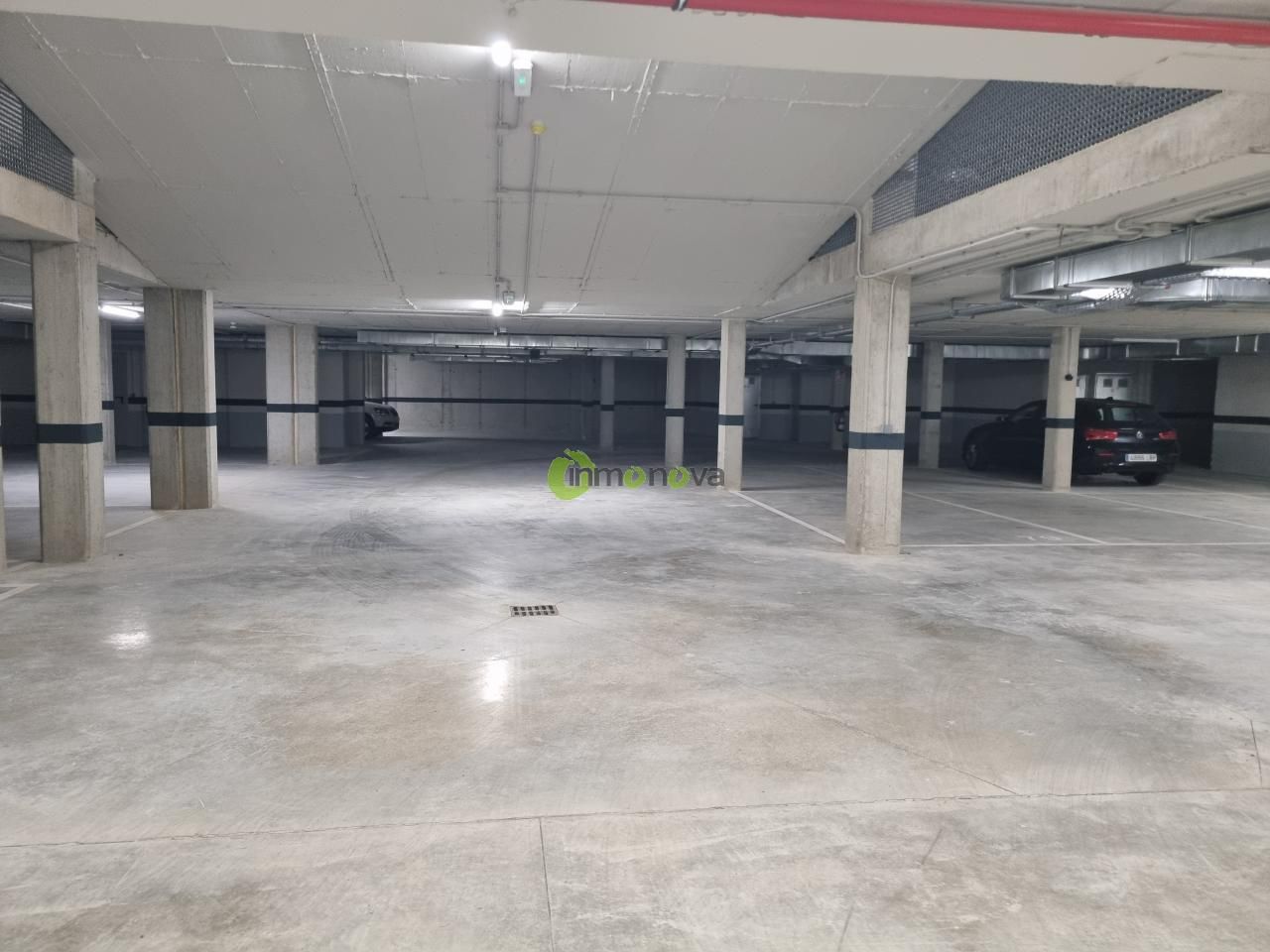 Garaje de alquiler en Rua Enrique Peinador, 4