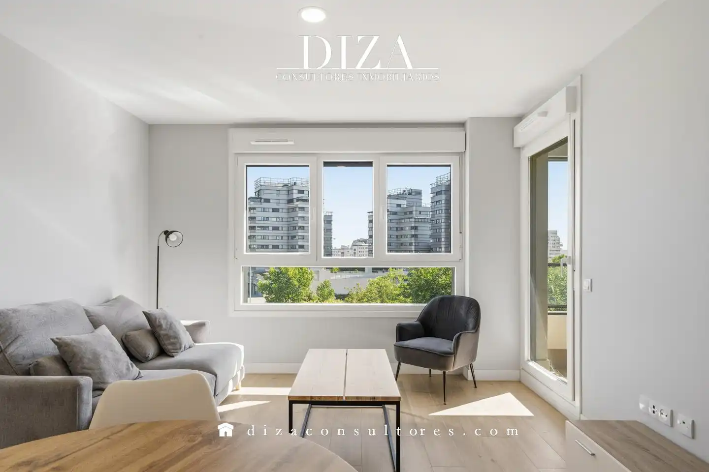 Bedroom of Flat for rent in Madrid  with Air Conditioner, Heating and Terrace