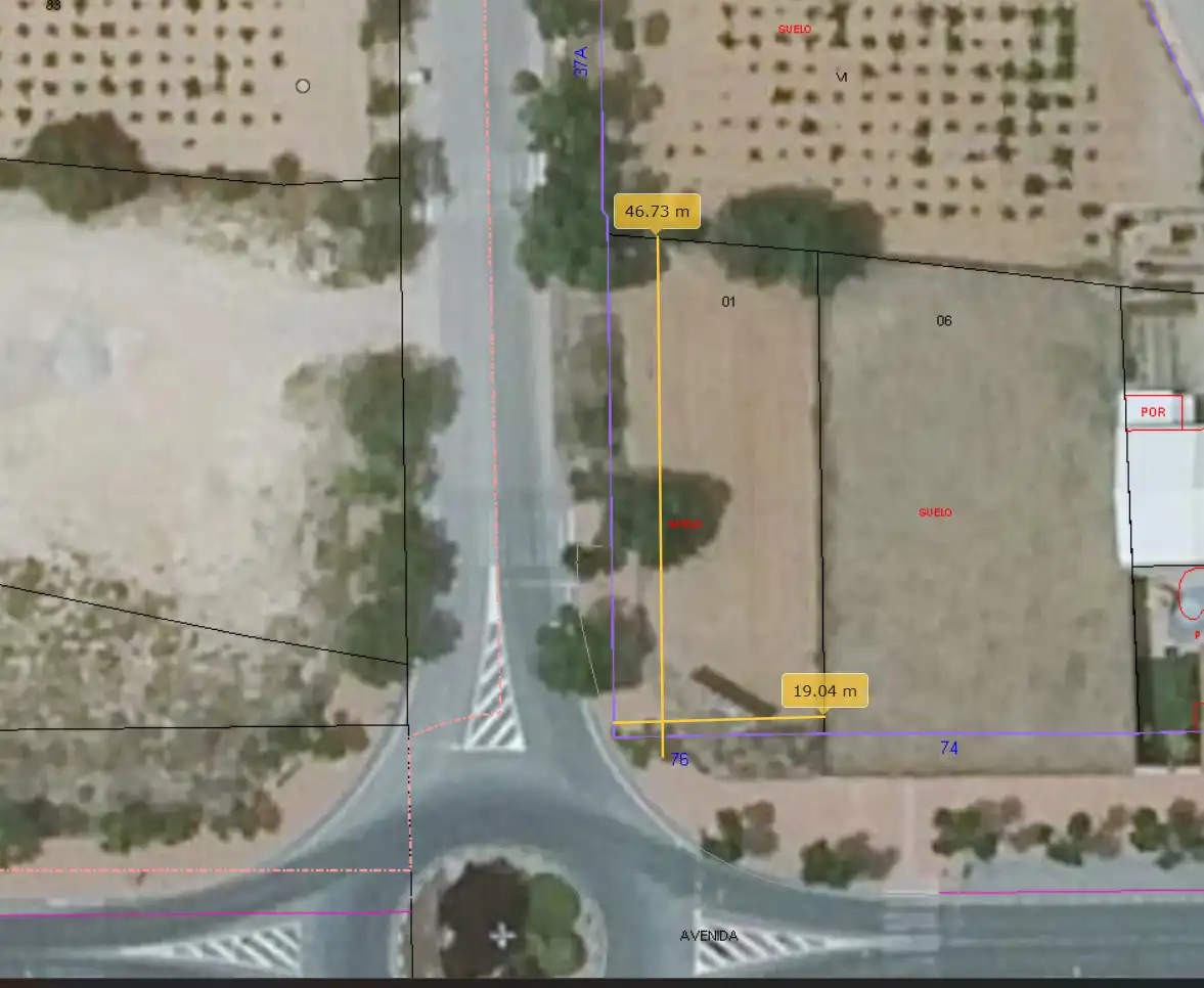 Residential land for sale in Avenida de la Constitución 76, imagen 2