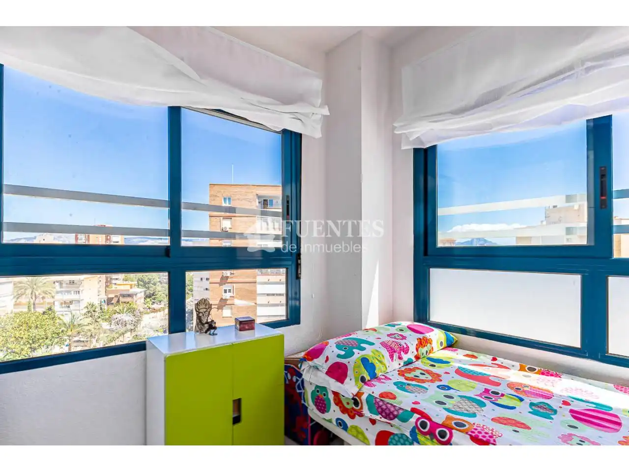 Bedroom of Apartments for sale in Alicante / Alacant  with Air Conditioner, Storage room and Community pool