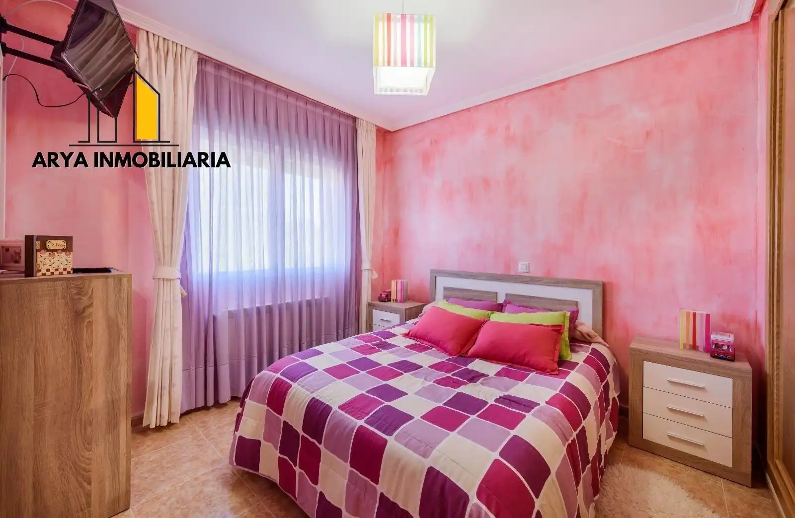 Habitación de Casa o chalet en venta en Horche con Aire acondicionado, Calefacción y Jardín privado