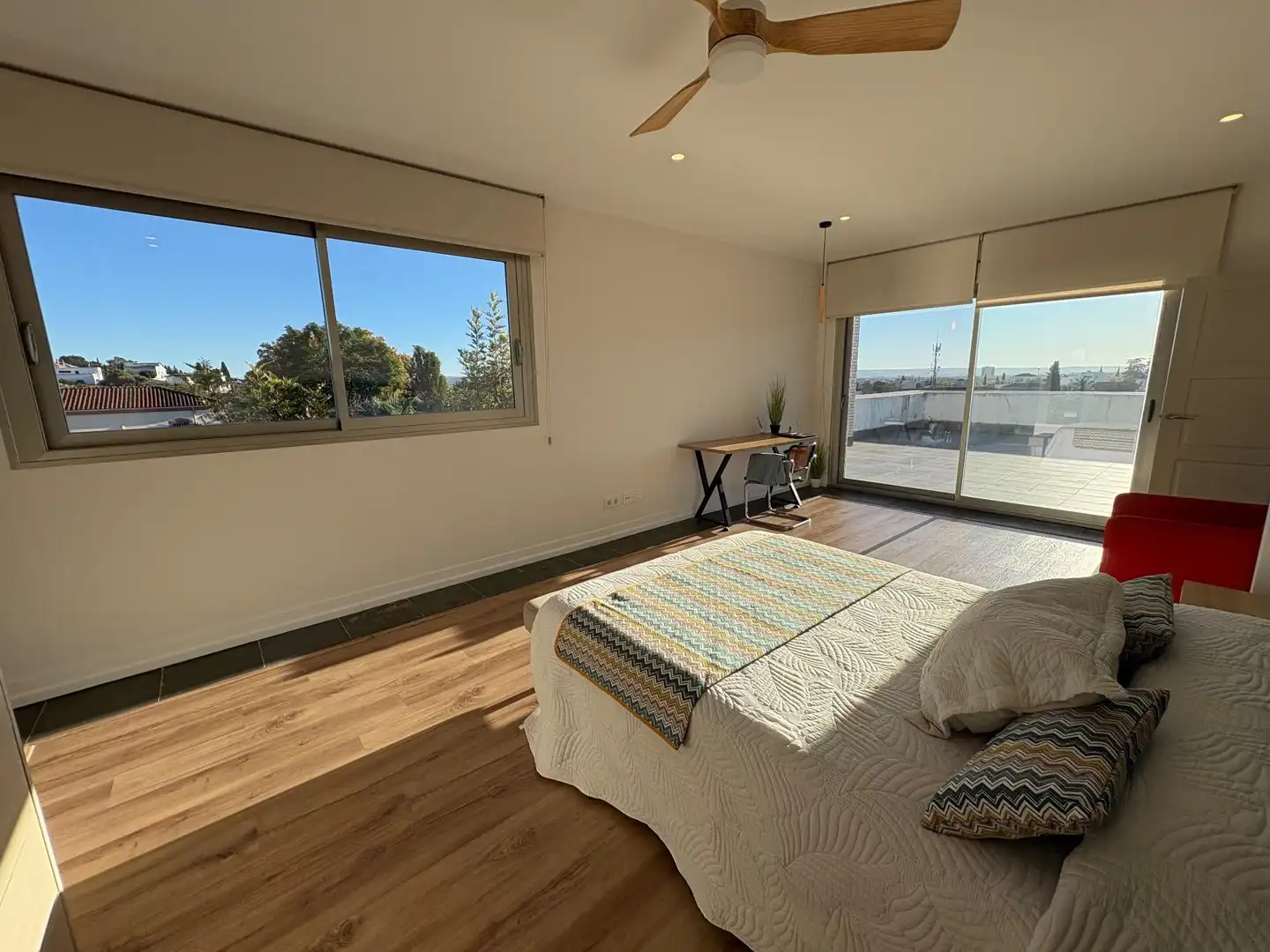 Bedroom of Houses for sale in Córdoba  with Air Conditioner, Heating and Private garden