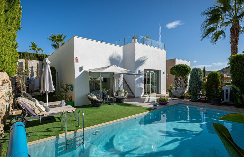 Vista exterior de Casa o xalet en venda en Benejúzar amb Jardí privat