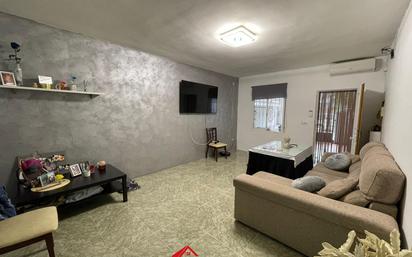 Living room of House or chalet for sale in  Córdoba Capital  with Air Conditioner, Heating and Terrace