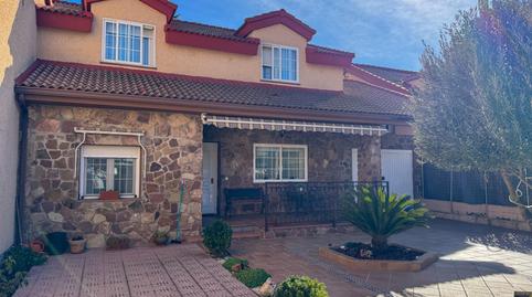 Foto 3 de Casa adosada en venda a Calle de Costa Rica, La Cabrera, Madrid